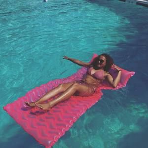 Meet your Posher, Alexia